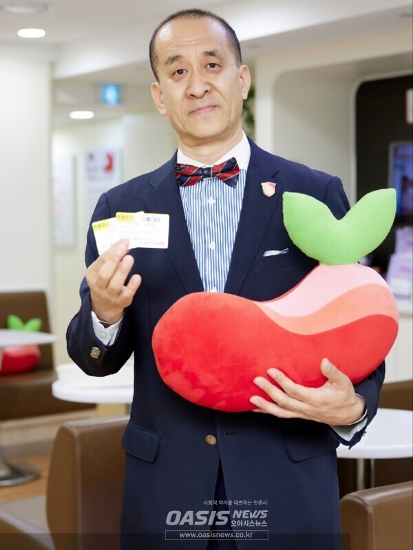 일본인 혼다토모쿠니 박사께서 대한적십자에서 현재 140회차 헌혈봉사 진행중  (사진제공=오아시스뉴스)